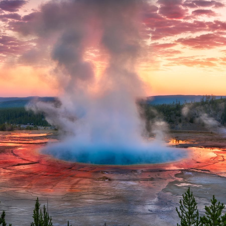 Travel Destination: Yellowstone National Park