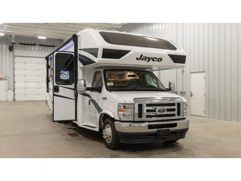 Jayco Greyhawk Class C Motorhome Review: 2 Luxury Motorhomes for Families