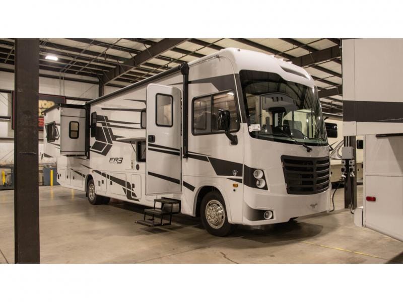 Bath and a Half RV Review: 3 Convenient Designs for Families