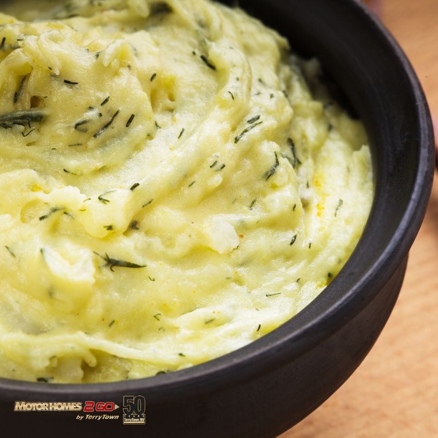 Cozy Campfire Cuisine: How to Whip Up Creamy Mashed Potatoes
